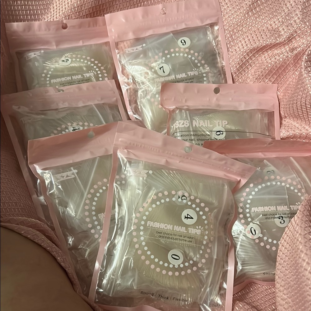 Fashion Nail Tips Set in Pink Packaging